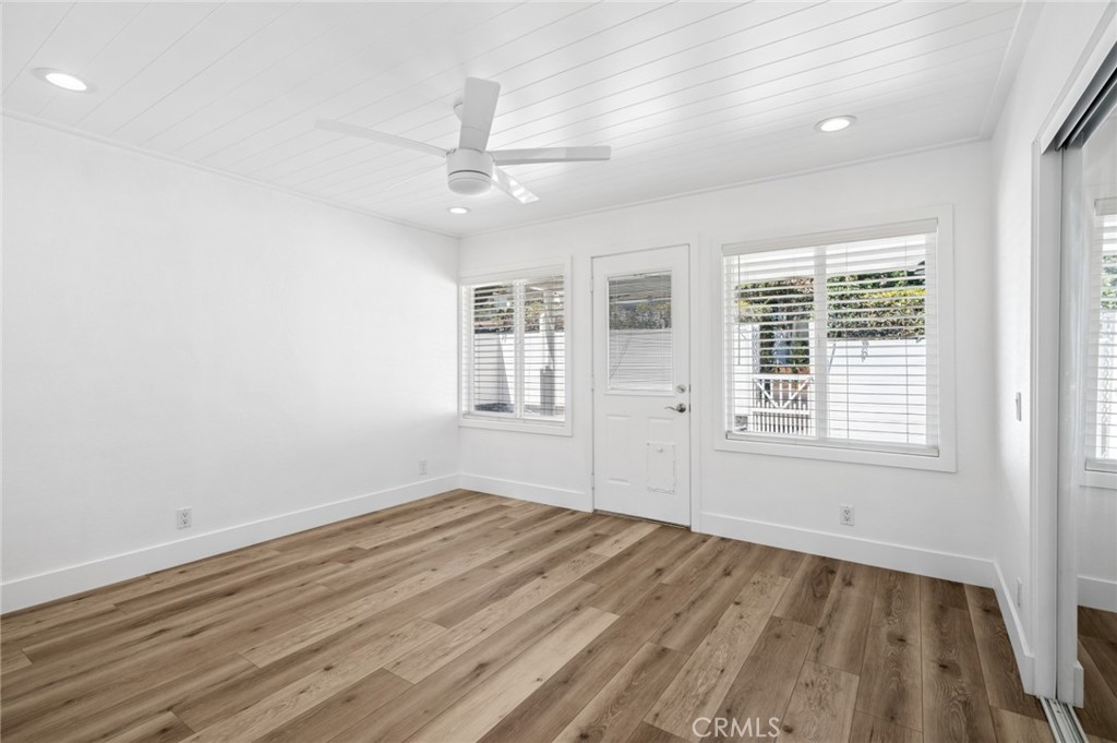 394 Aster Street, Laguna Beach CA 92651 - photo 13