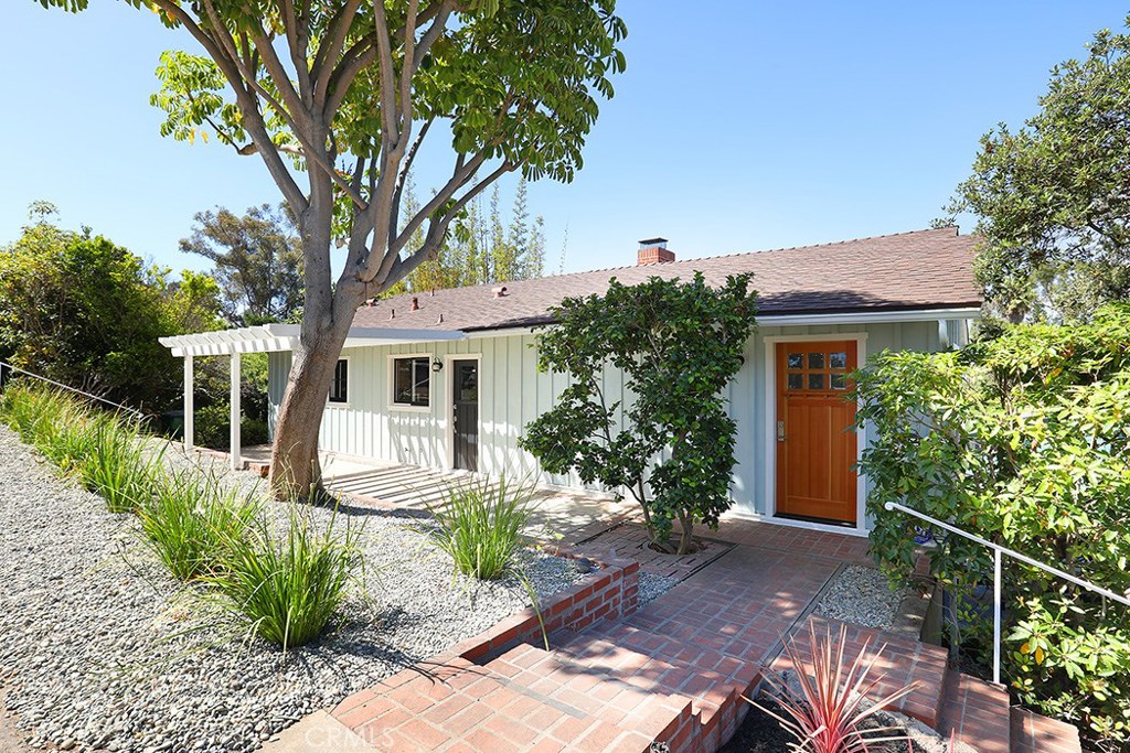 394 Moss Street, Laguna Beach CA 92651 - photo 1