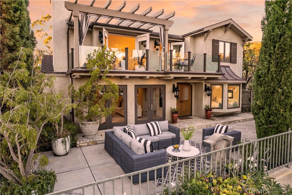 394 Poplar Street, Laguna Beach CA 92651 - photo 1