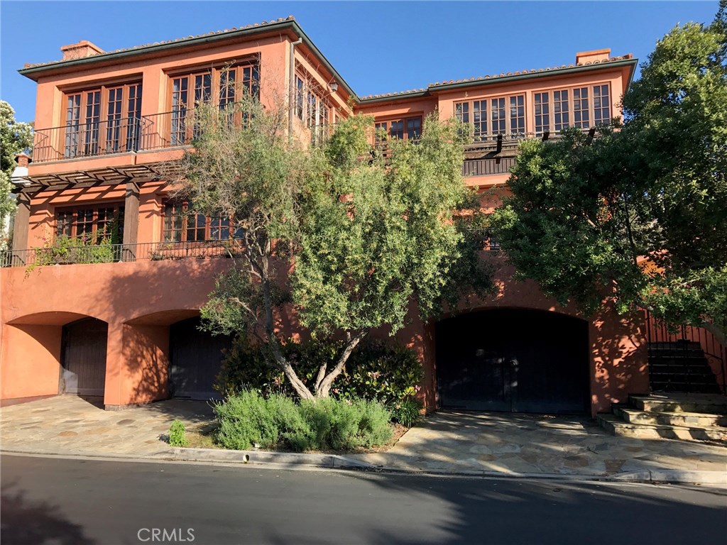 4 Emerald Bay, Laguna Beach CA 92651 - photo 1