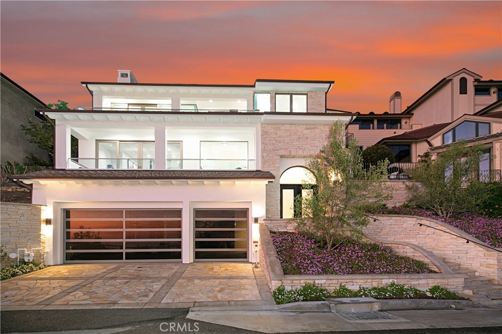 4 Pacific Vista, Laguna Beach CA 92651 - photo 1