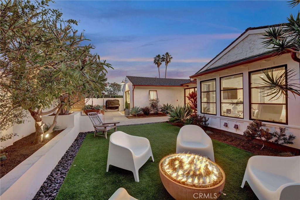 4 S Vista De La Luna, Laguna Beach CA 92651 - photo 9