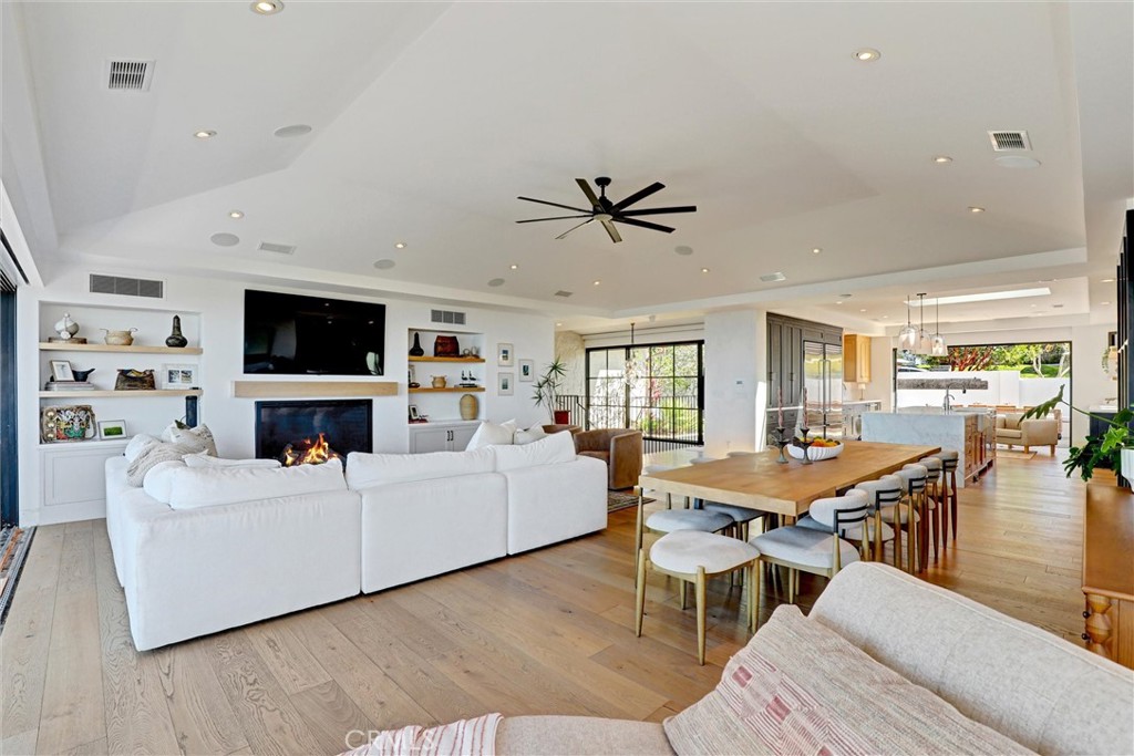 4 S Vista De La Luna, Laguna Beach CA 92651 - photo 13