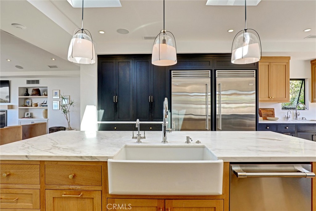 4 S Vista De La Luna, Laguna Beach CA 92651 - photo 18