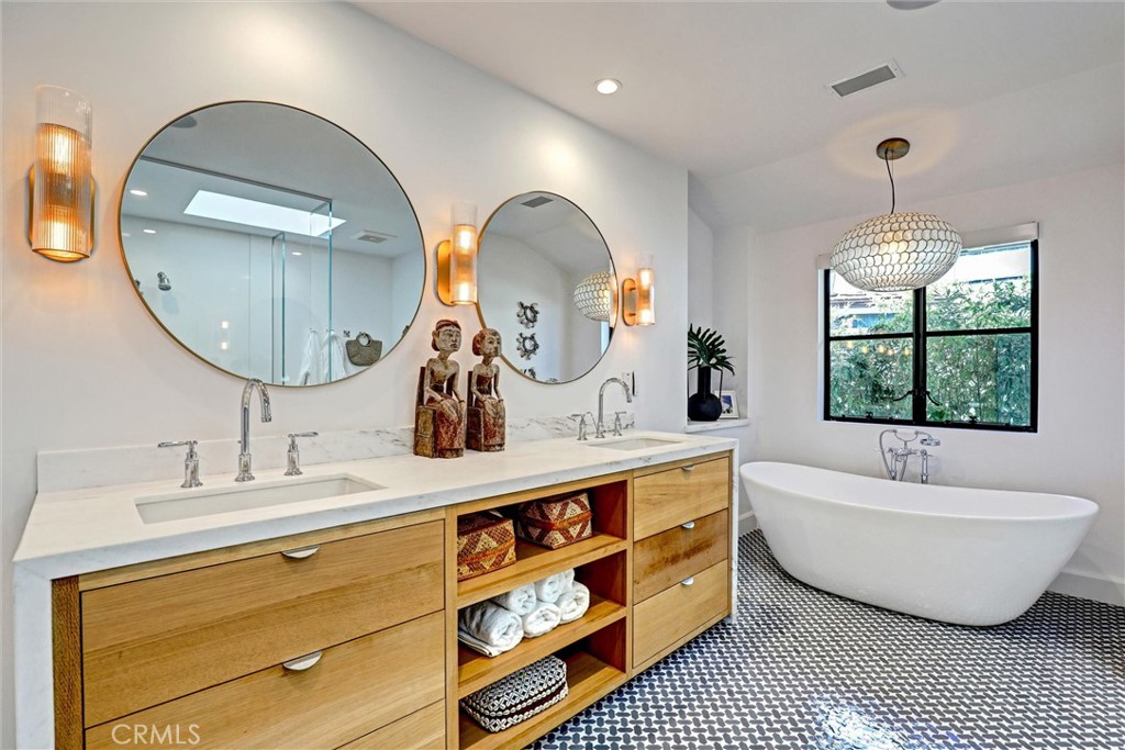 4 S Vista De La Luna, Laguna Beach CA 92651 - photo 26