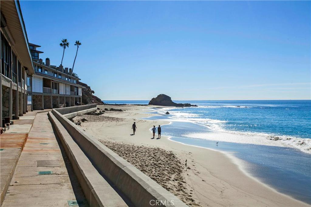 BEACH IN FRONT OF SEAWALL IN WINTER MONTHS - 40 Blue Lagoon, Laguna Beach CA 92651 - photo 7