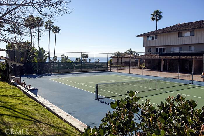 COMMUNITY TENNIS AND PICKLEBALL COURT - 40 Blue Lagoon, Laguna Beach CA 92651 - photo 27