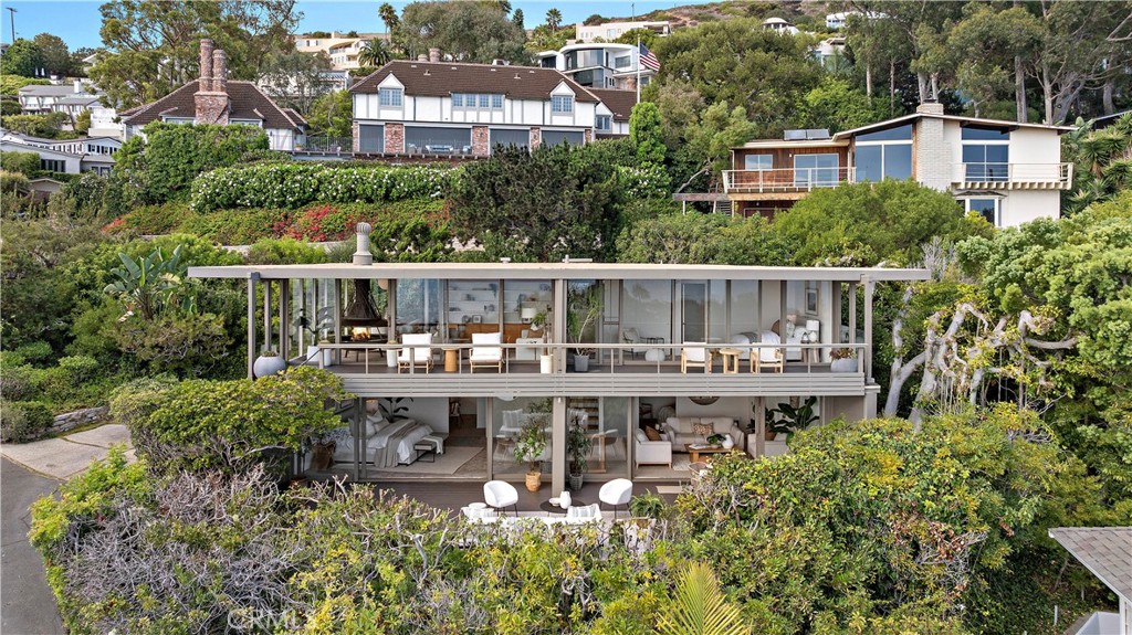 401 Ledroit, Laguna Beach CA 92651 - photo 3
