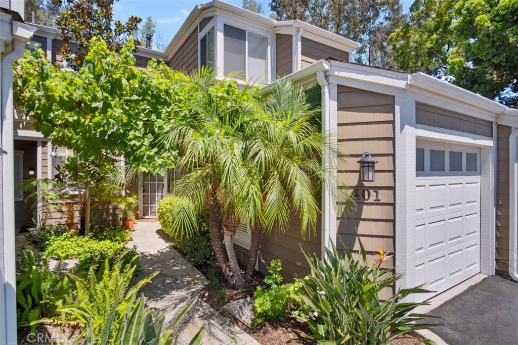 401 San Nicholas Court, Laguna Beach CA 92651 - photo 1