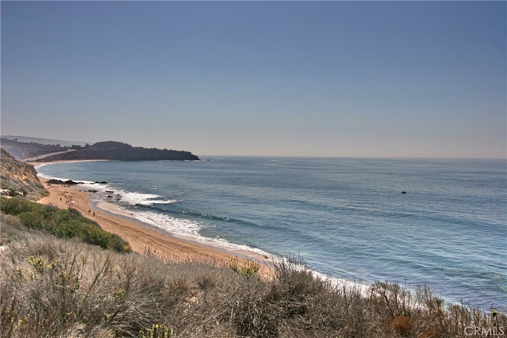 Views, Walks, Lifestyle! - 404 Loma C, Laguna Beach CA 92651 - photo 7