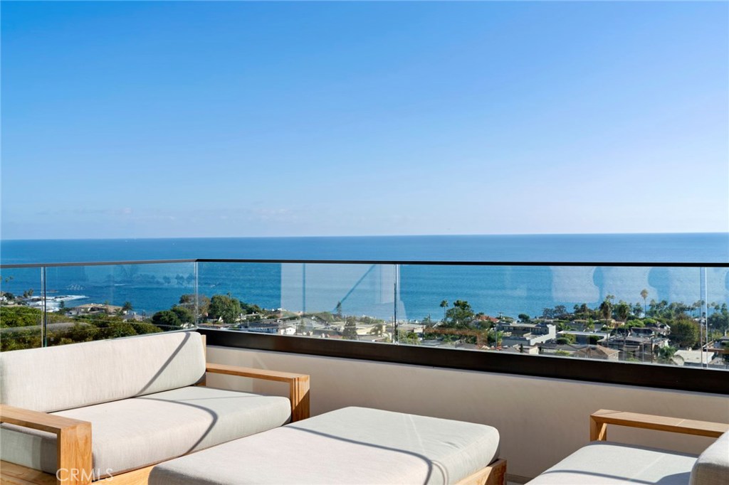 405 Dartmoor St, Laguna Beach CA 92651 - photo 1