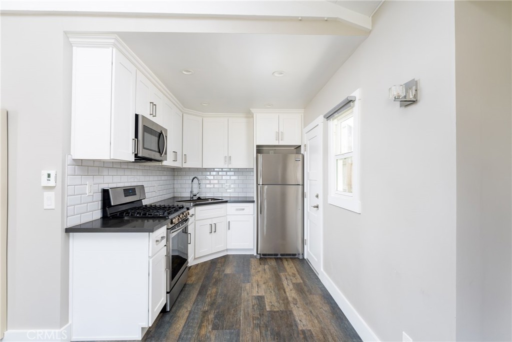 412 3rd St, Laguna Beach CA 92651 - photo 12