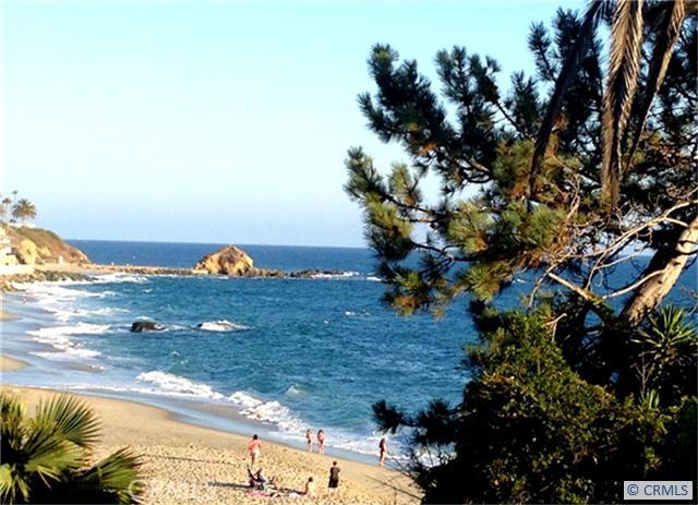 3 min walking to this beach - 415 NYES PL, Laguna Beach CA 92651 - photo 1