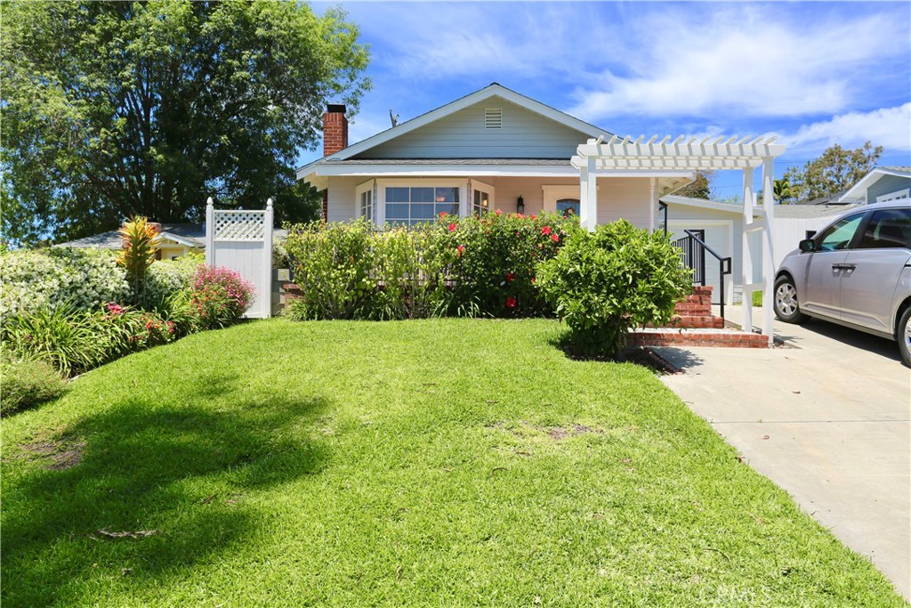 416 Aster Street, Laguna Beach CA 92651 - photo 1