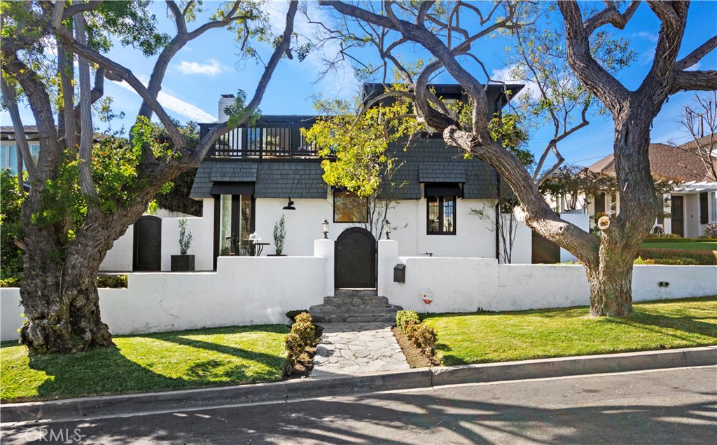 416 Holly Street, Laguna Beach CA 92651 - photo 1