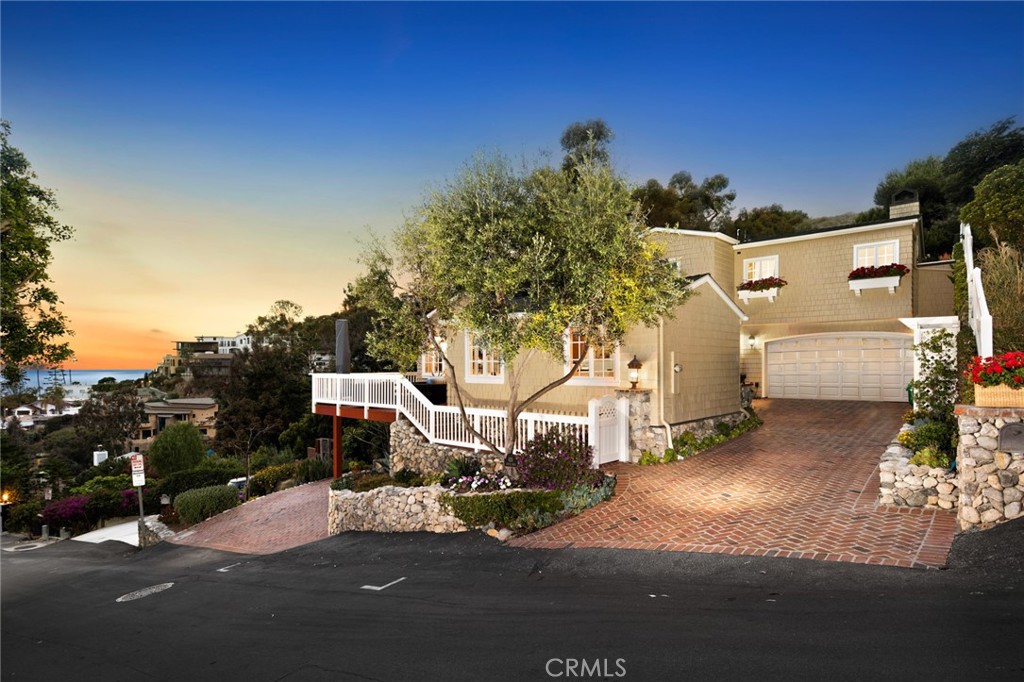 420 Ashton Drive, Laguna Beach CA 92651 - photo 1