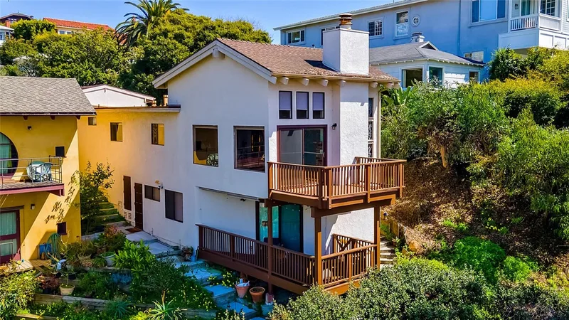 421 Loma Terrace, Laguna Beach, CA 92651