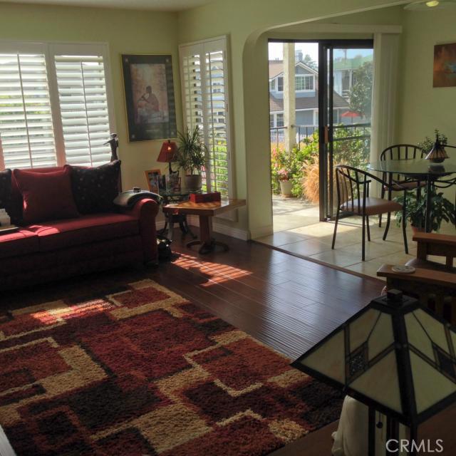 Living room faces the south and west. - 422 Cypress Drive, Laguna Beach CA 92651 - photo 1