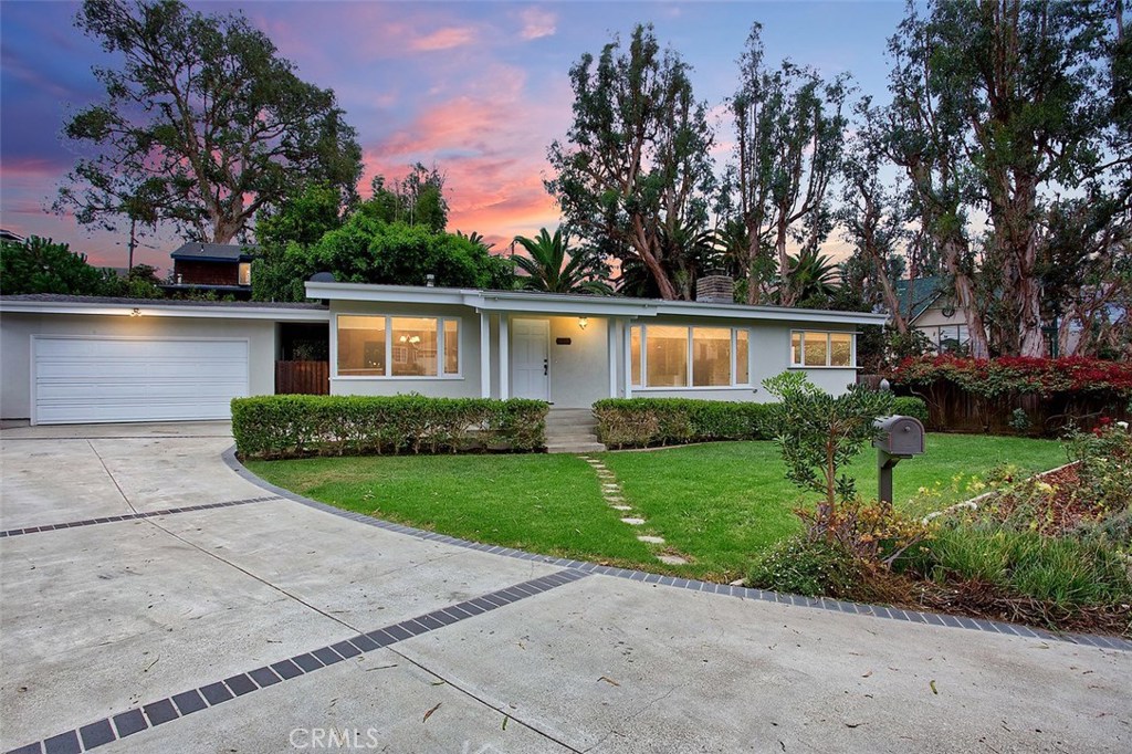 425 Arroyo Chico, Laguna Beach CA 92651 - photo 1
