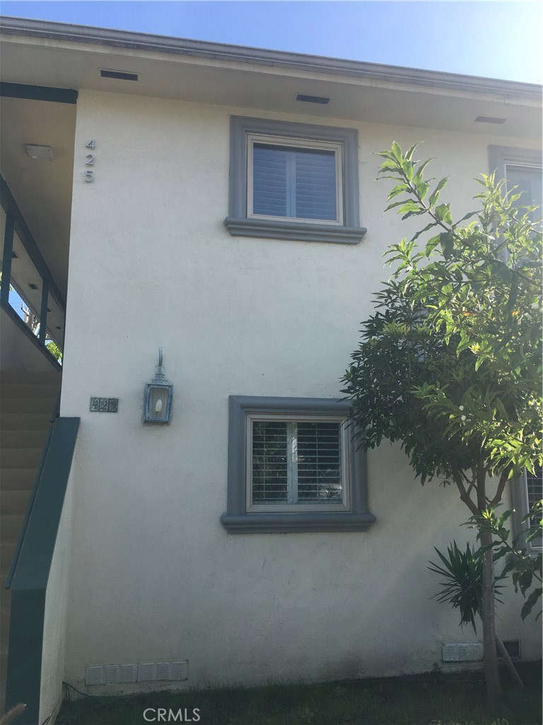 425 Cypress Drive 4, Laguna Beach CA 92651 - photo 1