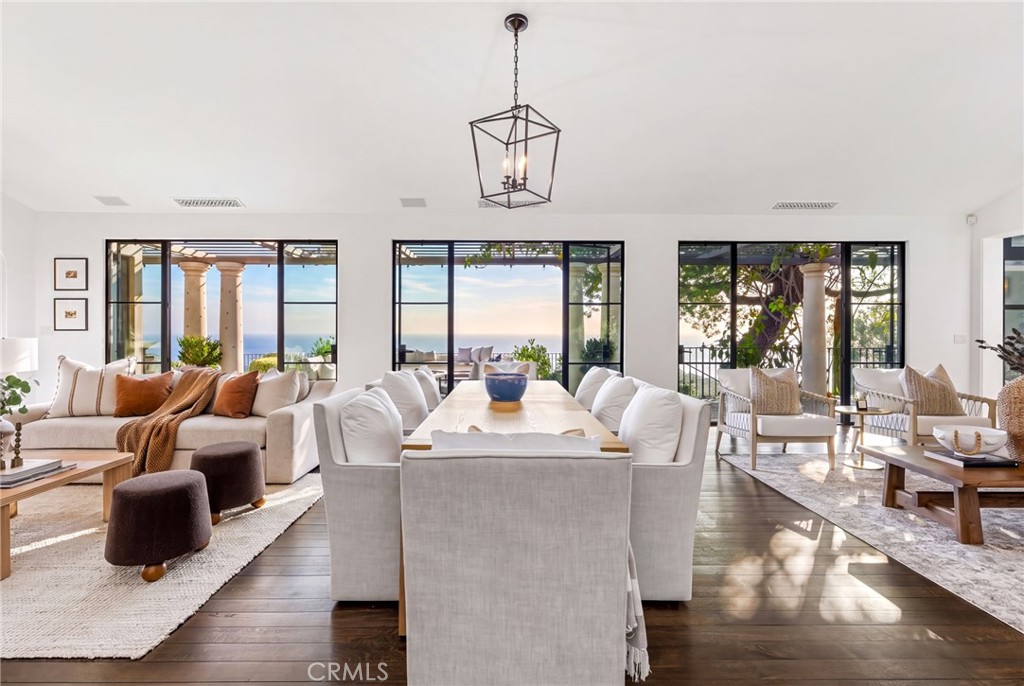 425 Panorama Drive, Laguna Beach CA 92651 - photo 3