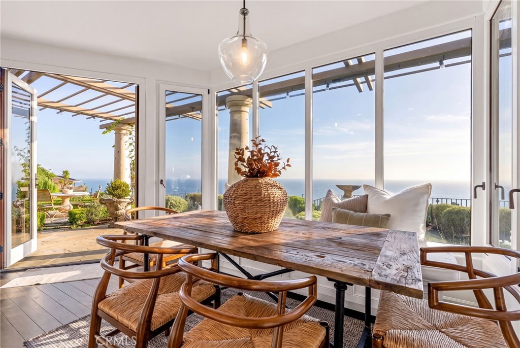 425 Panorama Drive, Laguna Beach CA 92651 - photo 4