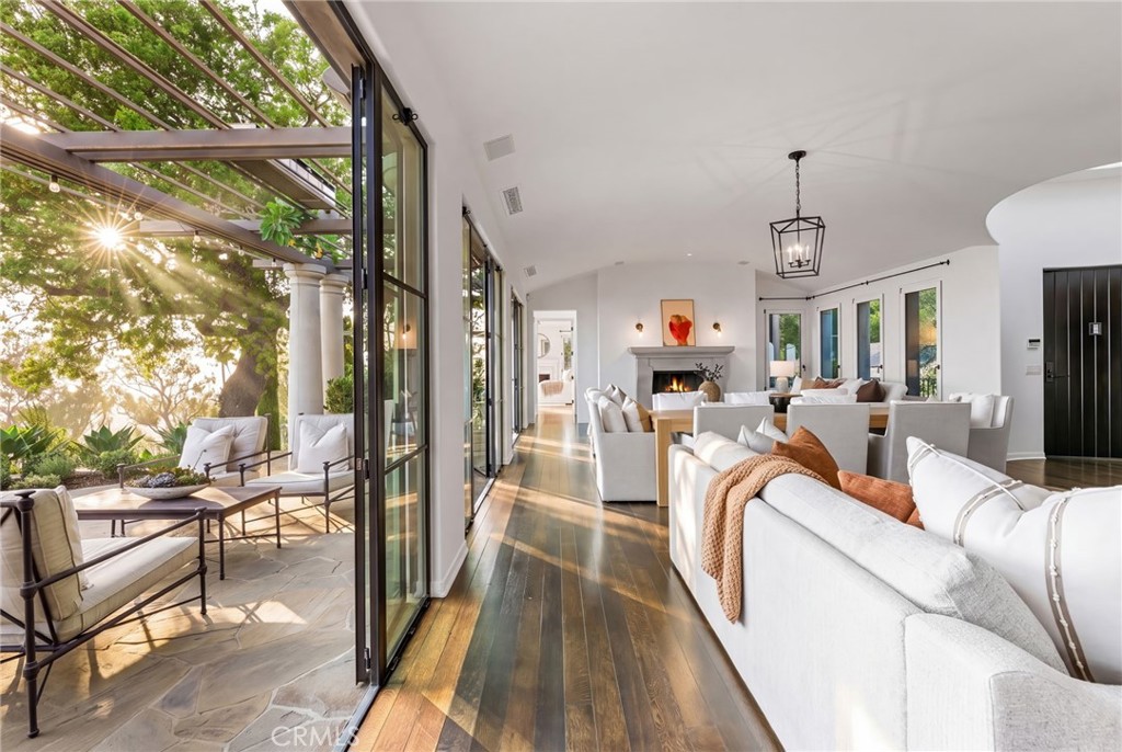 425 Panorama Drive, Laguna Beach CA 92651 - photo 9