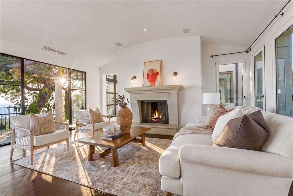 425 Panorama Drive, Laguna Beach CA 92651 - photo 11