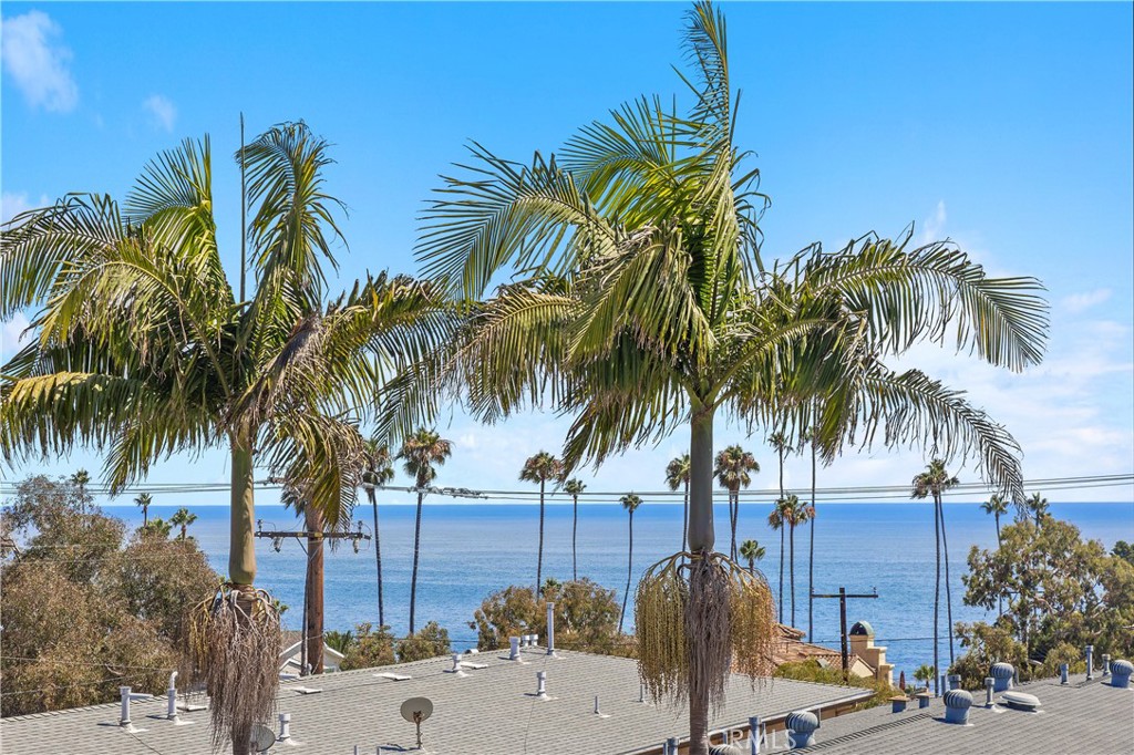 "Picture perfect." - 428 Cypress Drive, Laguna Beach CA 92651 - photo 1