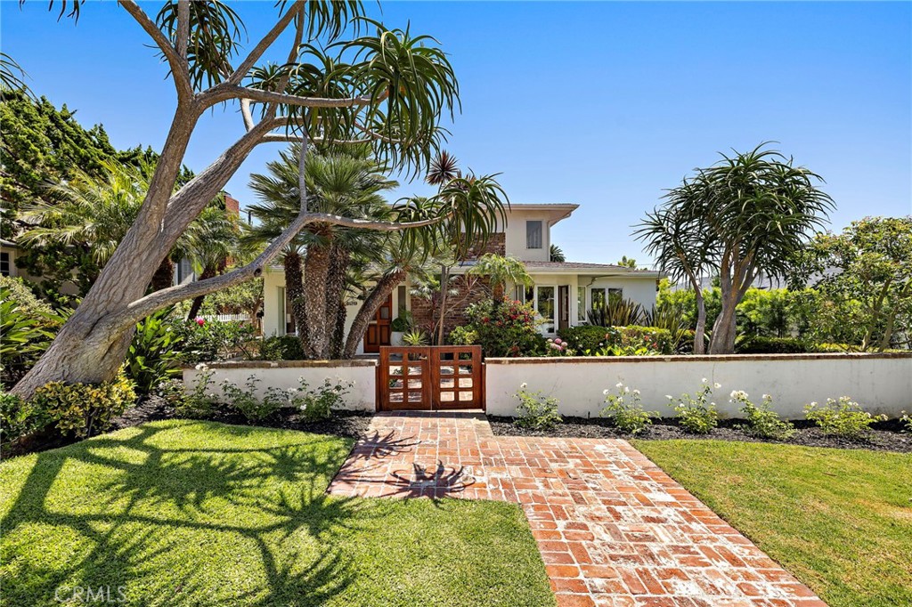429 Aster, Laguna Beach CA 92651 - photo 2