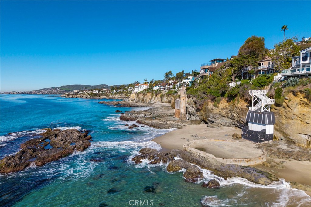 Victoria Beach - 431 Nyes Place, Laguna Beach CA 92651 - photo 42