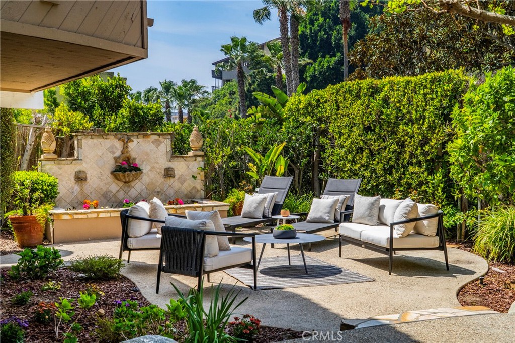 431 Nyes Place, Laguna Beach CA 92651 - photo 3