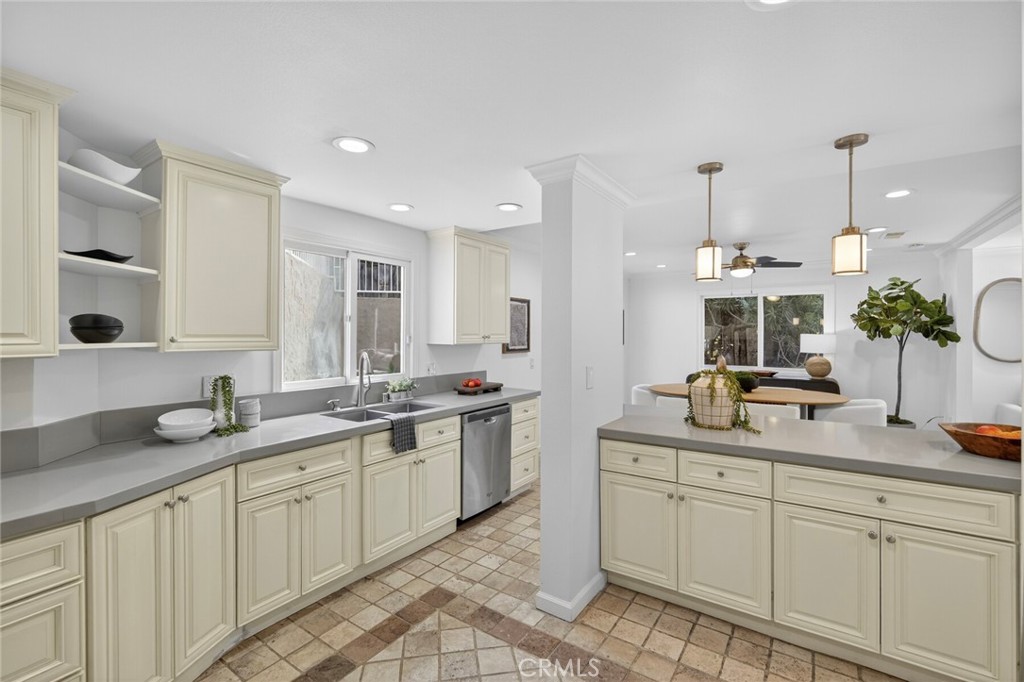 Kitchen - 431 Nyes Place, Laguna Beach CA 92651 - photo 4