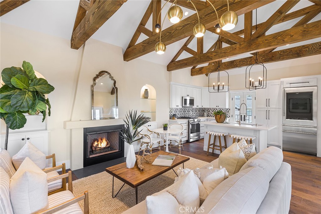 Welcome home to 433 Locust, "Casita Del Huesped"! - 433 Locust Street C, Laguna Beach CA 92651 - photo 1