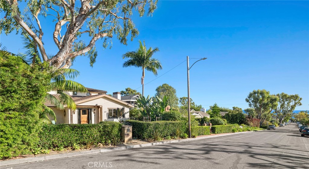 Just a few blocks away from the beach and Heisler Park - 435 Holly Street, Laguna Beach CA 92651 - photo 1