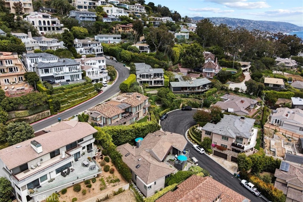 437 Emerald Bay, Laguna Beach CA 92651 - photo 31