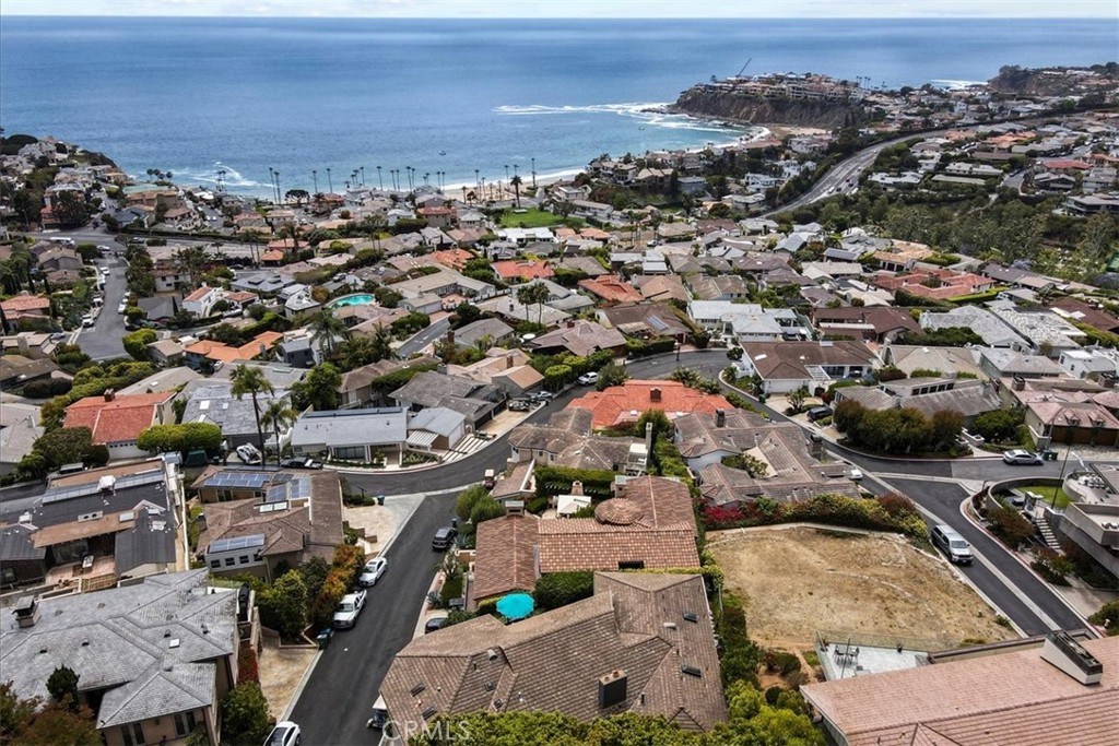 437 Emerald Bay, Laguna Beach CA 92651 - photo 32