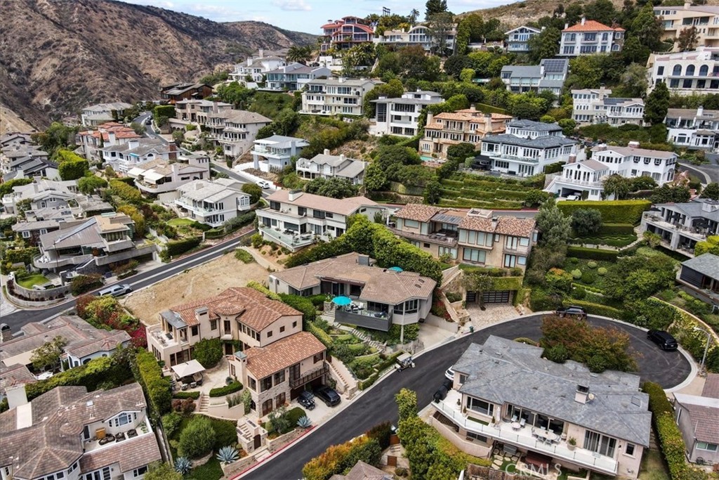 437 Emerald Bay, Laguna Beach CA 92651 - photo 34