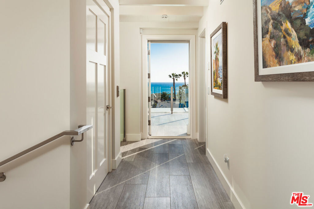 438 Bent Street, Laguna Beach CA 92651 - photo 17