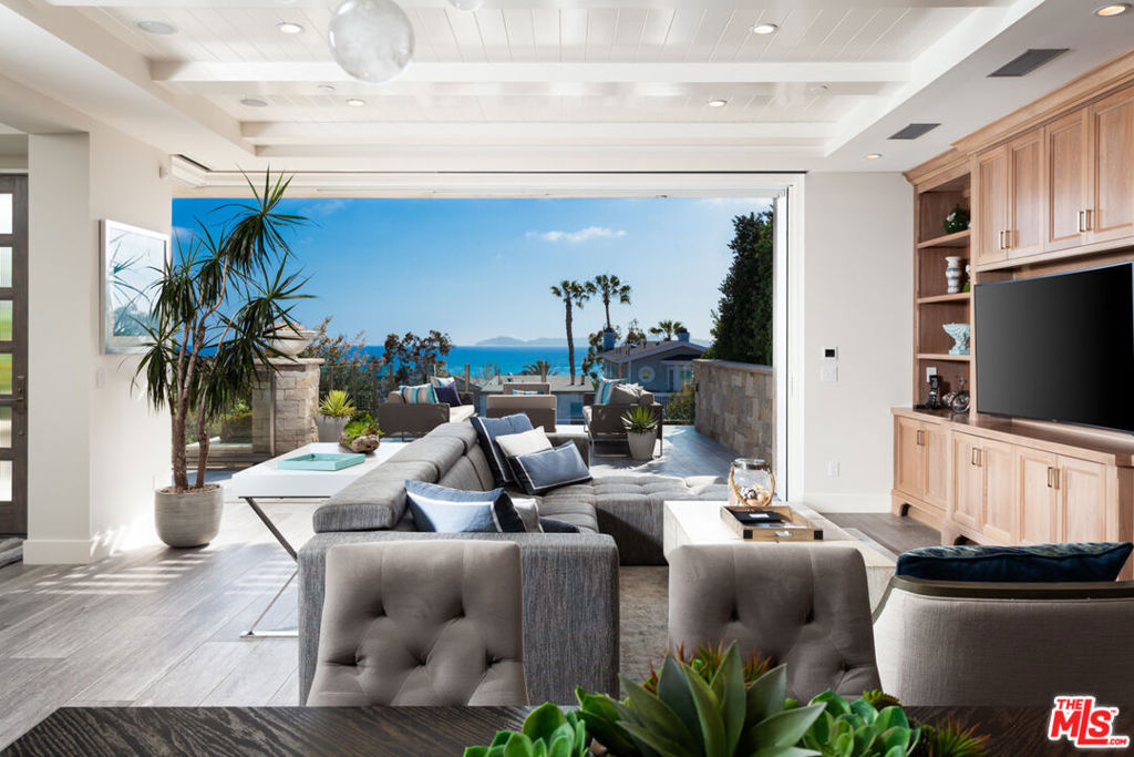 438 Bent Street, Laguna Beach CA 92651 - photo 34