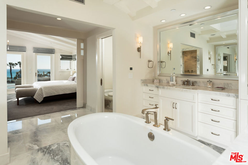 438 Bent Street, Laguna Beach CA 92651 - photo 43