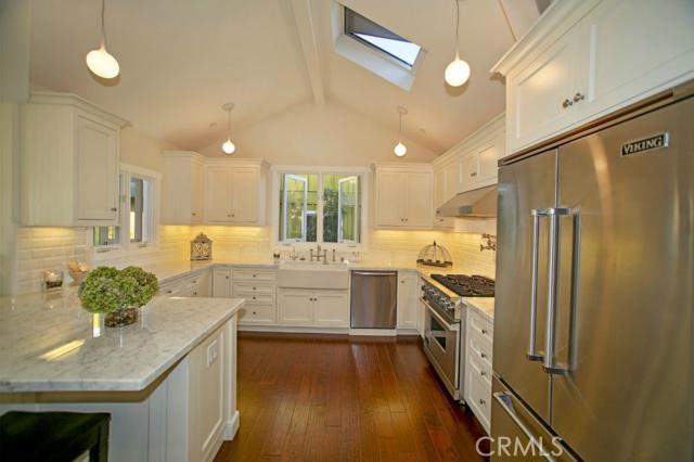 Gourmet kitchen - 439 Thalia Street, Laguna Beach CA 92651 - photo 1
