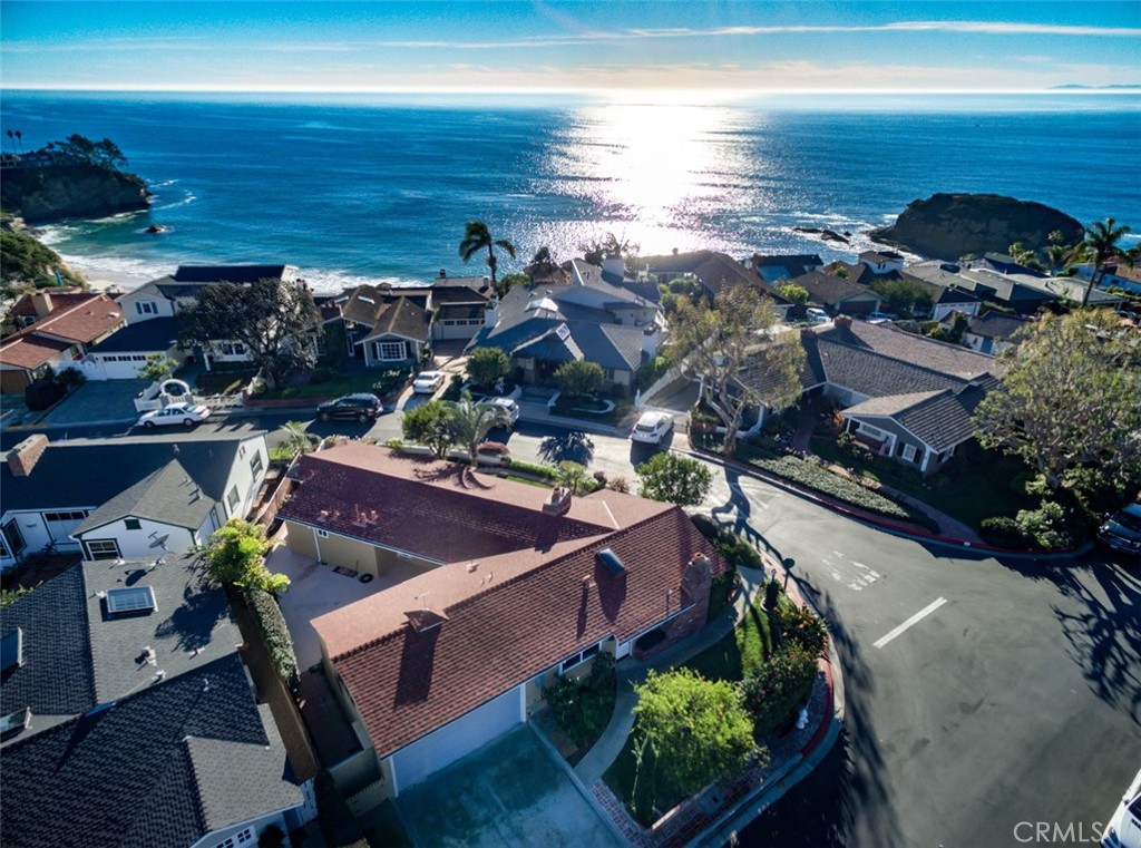 44 S La Senda Drive, Laguna Beach CA 92651 - photo 1