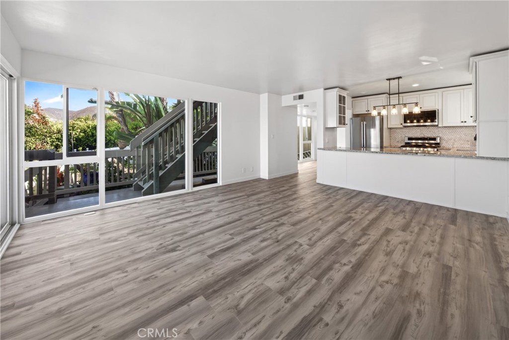440 Third St., Laguna Beach CA 92651 - photo 1
