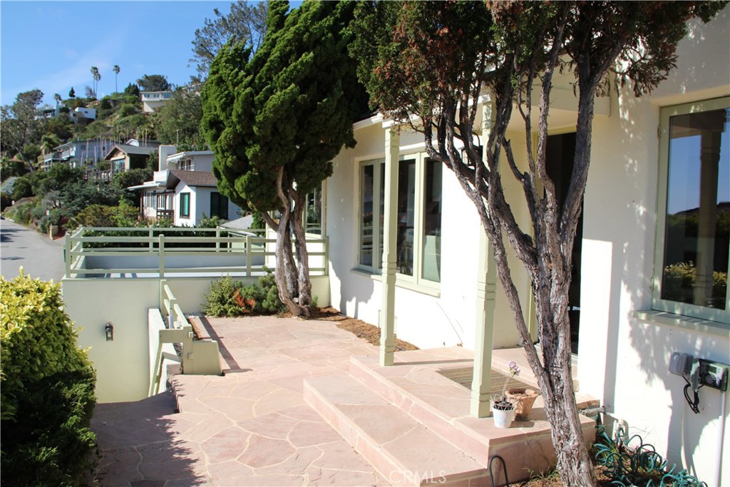 445 Hilledge Drive, Laguna Beach CA 92651 - photo 1