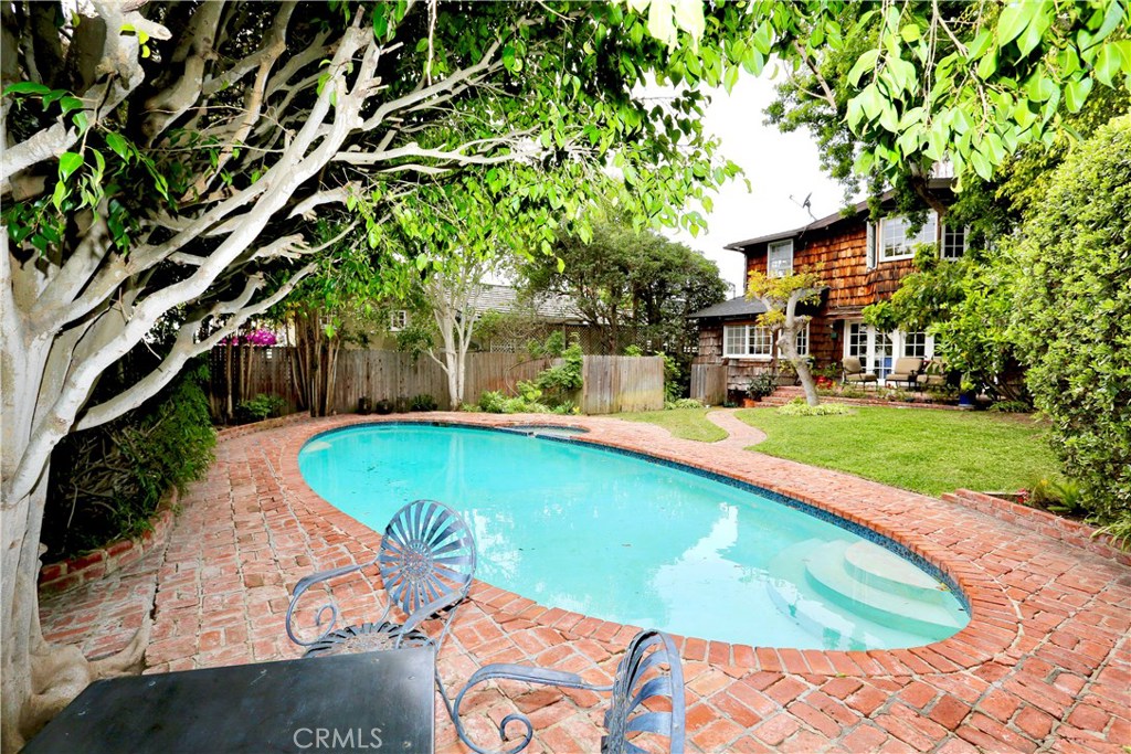 447 Locust Street, Laguna Beach CA 92651 - photo 1
