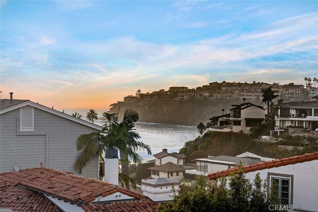 45 Emerald Bay, Laguna Beach CA 92651 - photo 2
