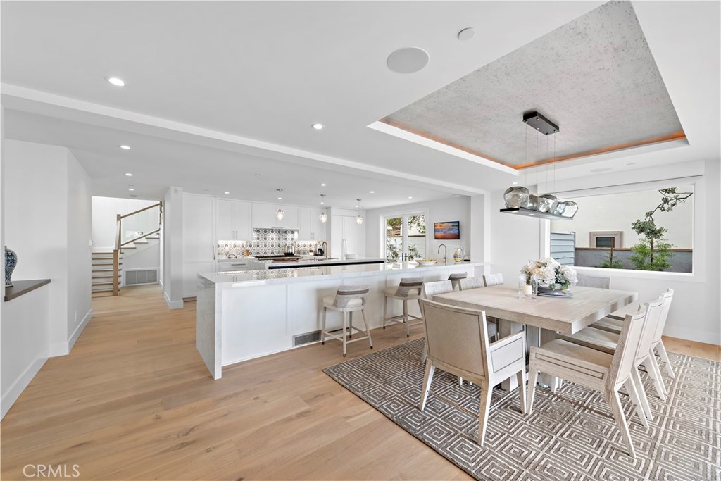 450 Cliff Drive, Laguna Beach CA 92651 - photo 10