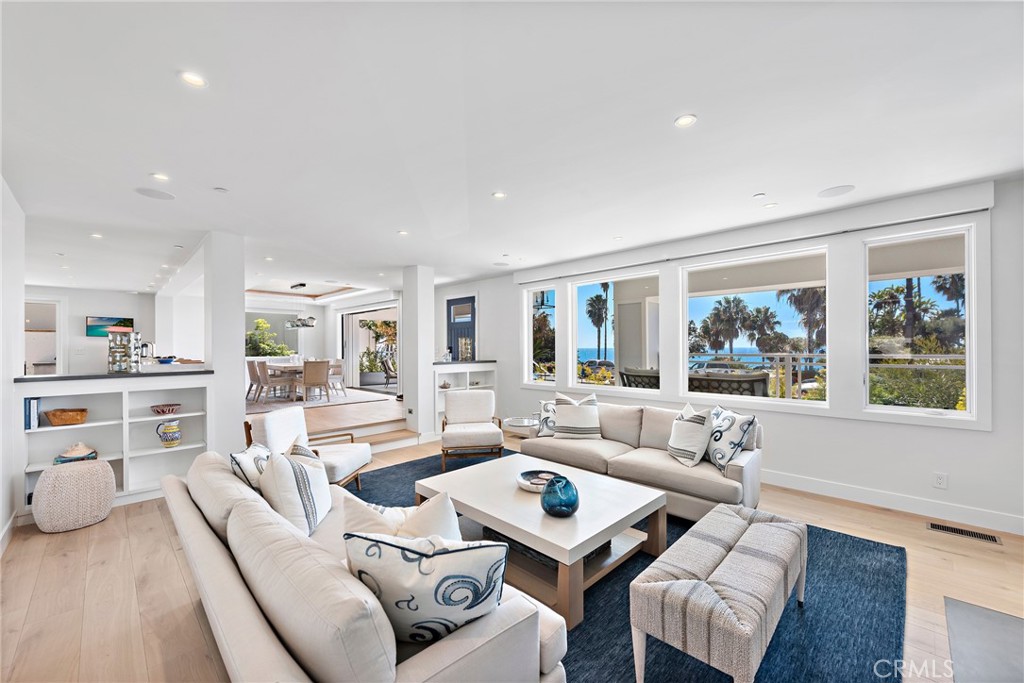 450 Cliff Drive, Laguna Beach CA 92651 - photo 17