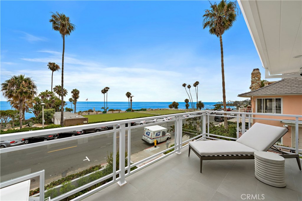 450 Cliff Drive, Laguna Beach CA 92651 - photo 49